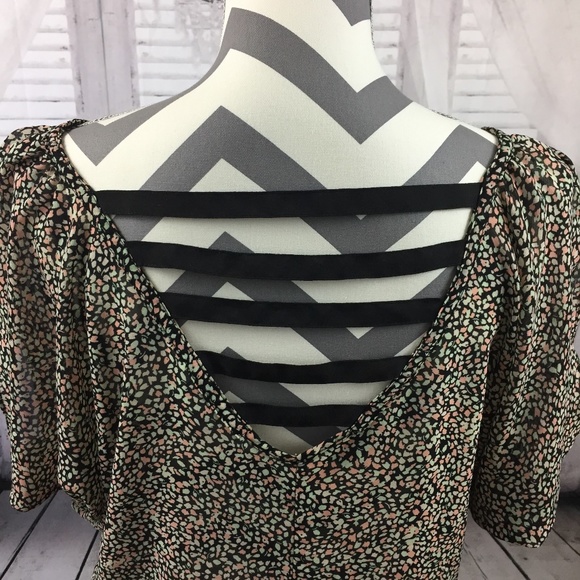 🎉SALE BCBGeneration Ladder Cutout Back Top Size S - Picture 5 of 6